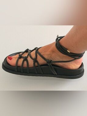 Women’s Black Knot-Strap Lace-Up Sandals
